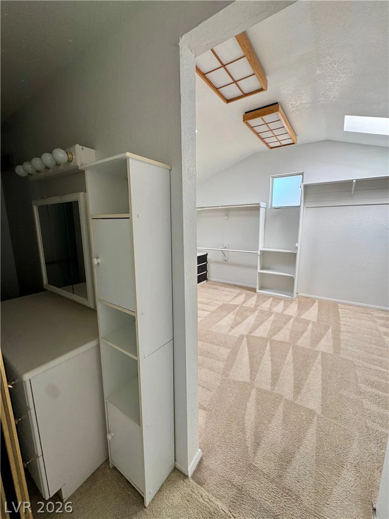 6930 Valley View, Las Vegas, NV 89118