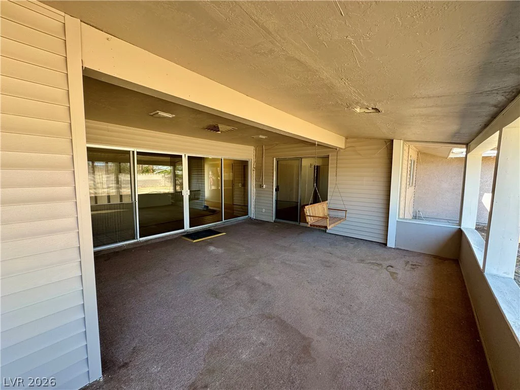 6930 Valley View, Las Vegas, NV 89118
