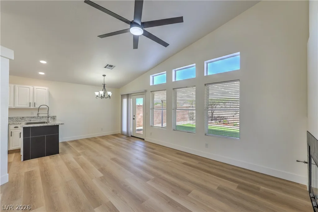 1816 Panther, North Las Vegas, NV 89031
