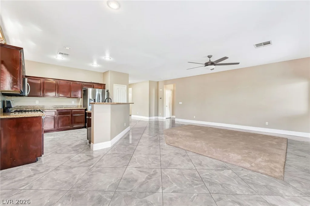 5968 Pavilion Lakes, Las Vegas, NV 89122
