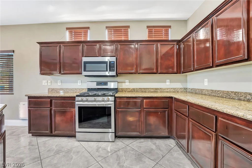 5968 Pavilion Lakes, Las Vegas, NV 89122