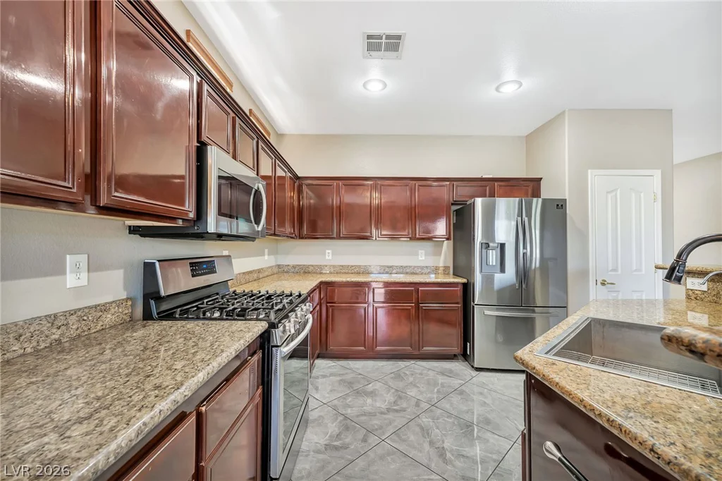 5968 Pavilion Lakes, Las Vegas, NV 89122