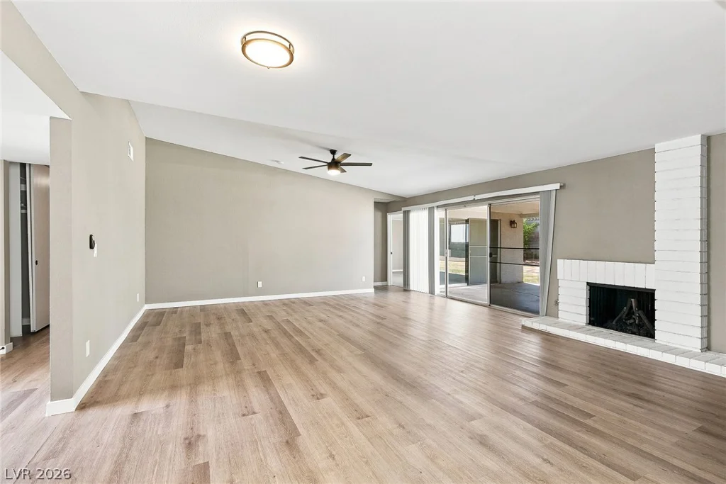 4005 Ridgewood, Las Vegas, NV 89120