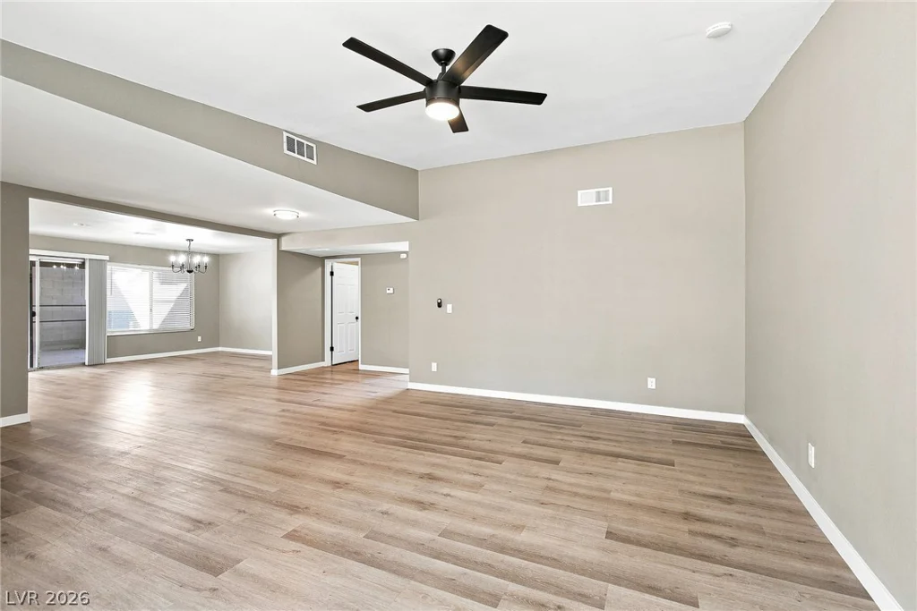 4005 Ridgewood, Las Vegas, NV 89120