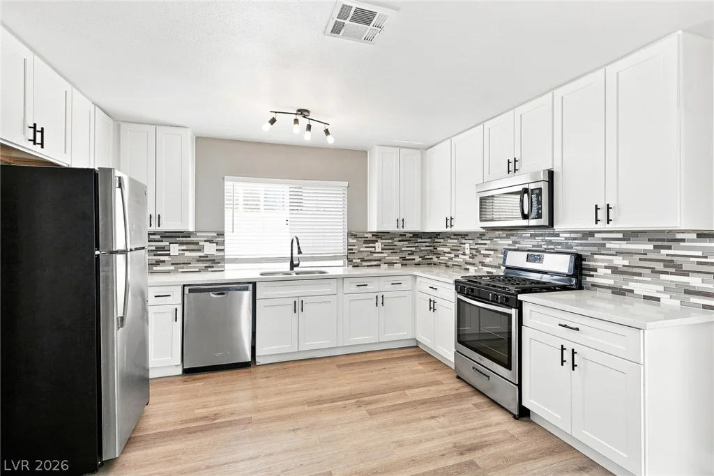 4005 Ridgewood, Las Vegas, NV 89120