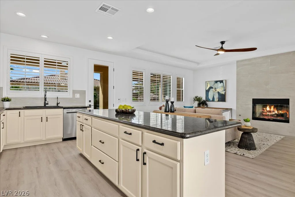 4657 Jadewood, Las Vegas, NV 89129