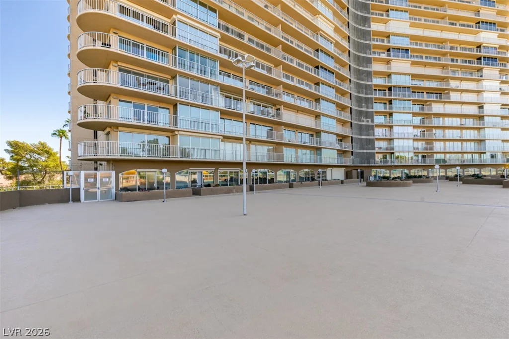 3111 Bel Air, Las Vegas, NV 89109