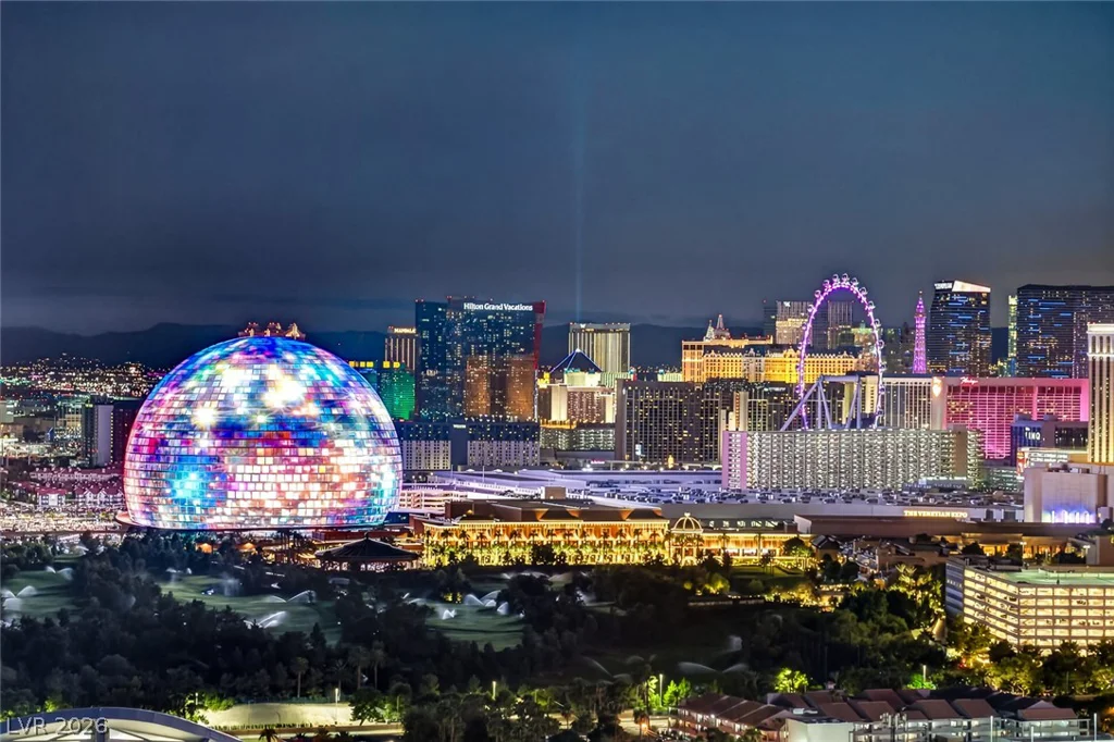 2877 Paradise, Las Vegas, NV 89109