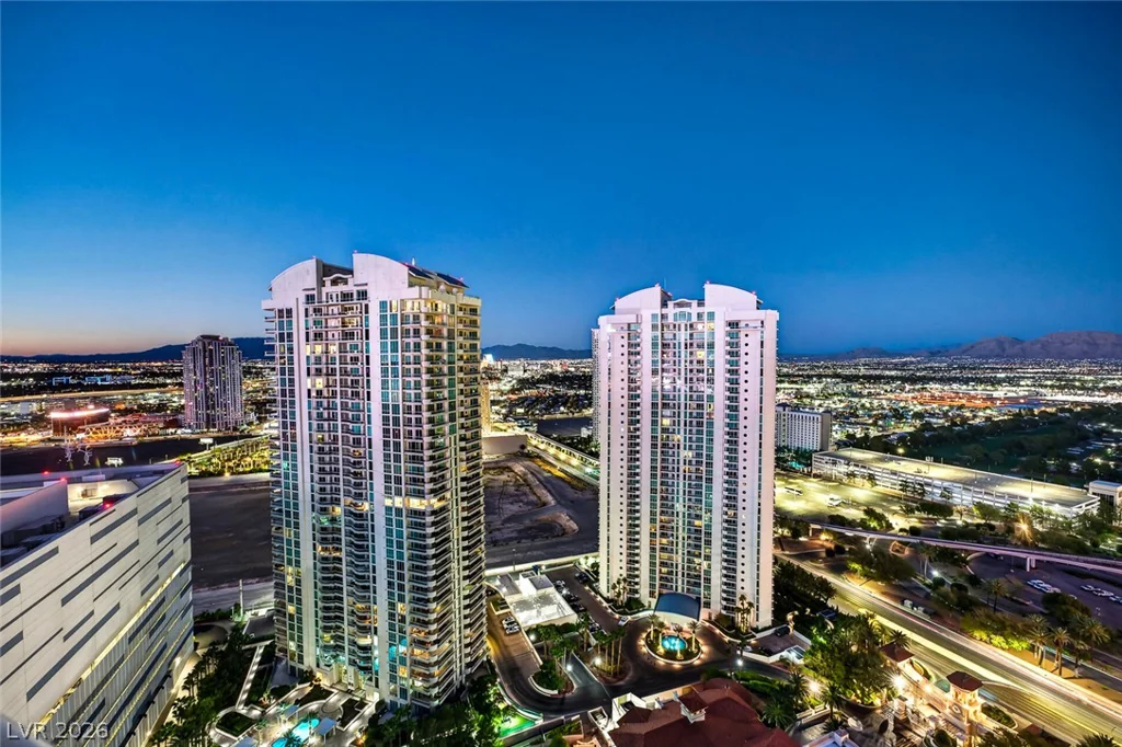 2877 Paradise, Las Vegas, NV 89109