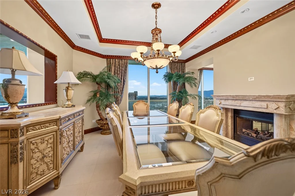 2877 Paradise, Las Vegas, NV 89109