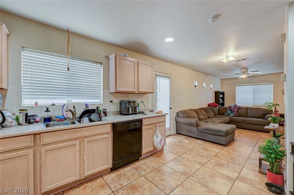 5151 Starter, Las Vegas, NV 89156