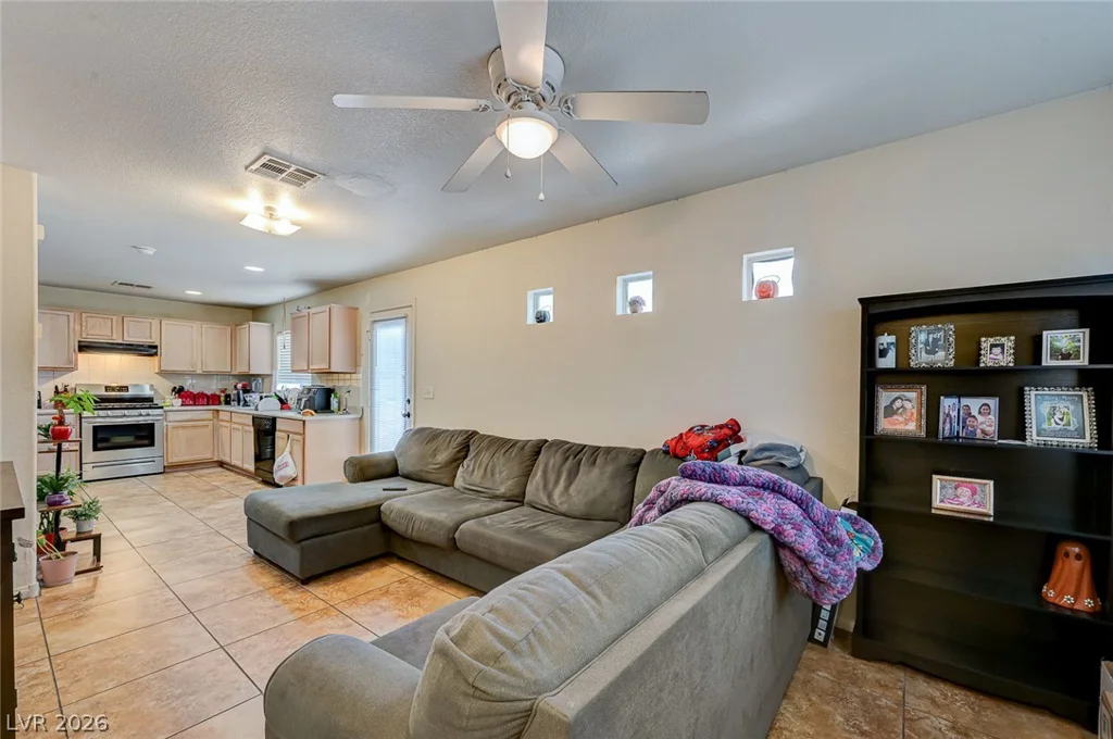 5151 Starter, Las Vegas, NV 89156