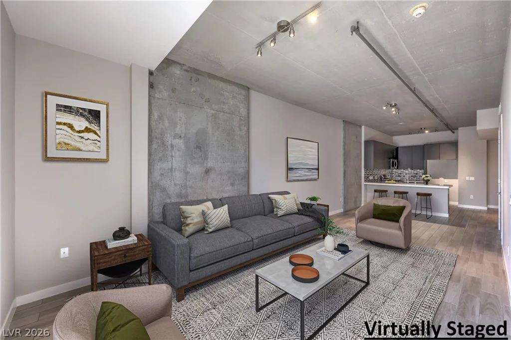 353 Bonneville, Las Vegas, NV 89101