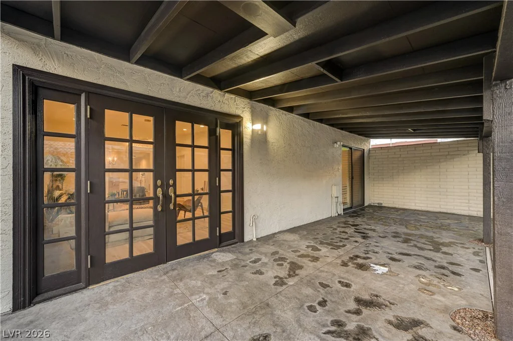 3005 Plaza De Rosa, Las Vegas, NV 89102