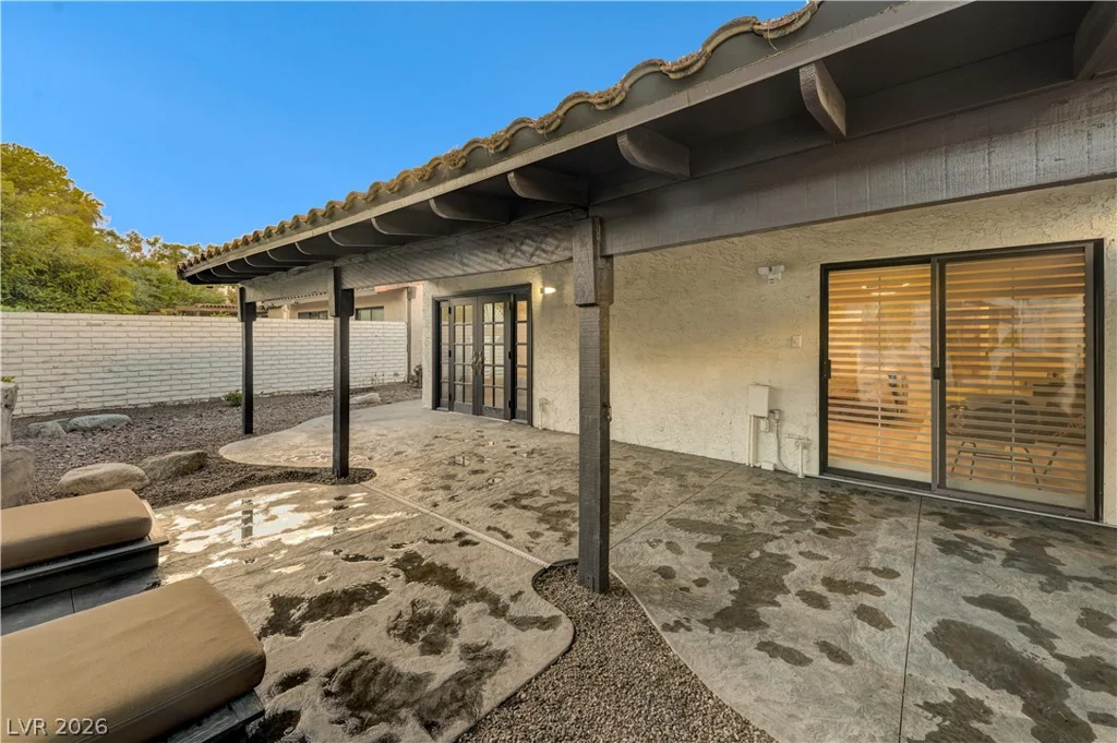 3005 Plaza De Rosa, Las Vegas, NV 89102