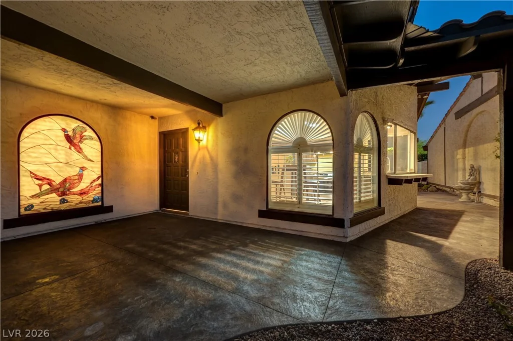 3005 Plaza De Rosa, Las Vegas, NV 89102