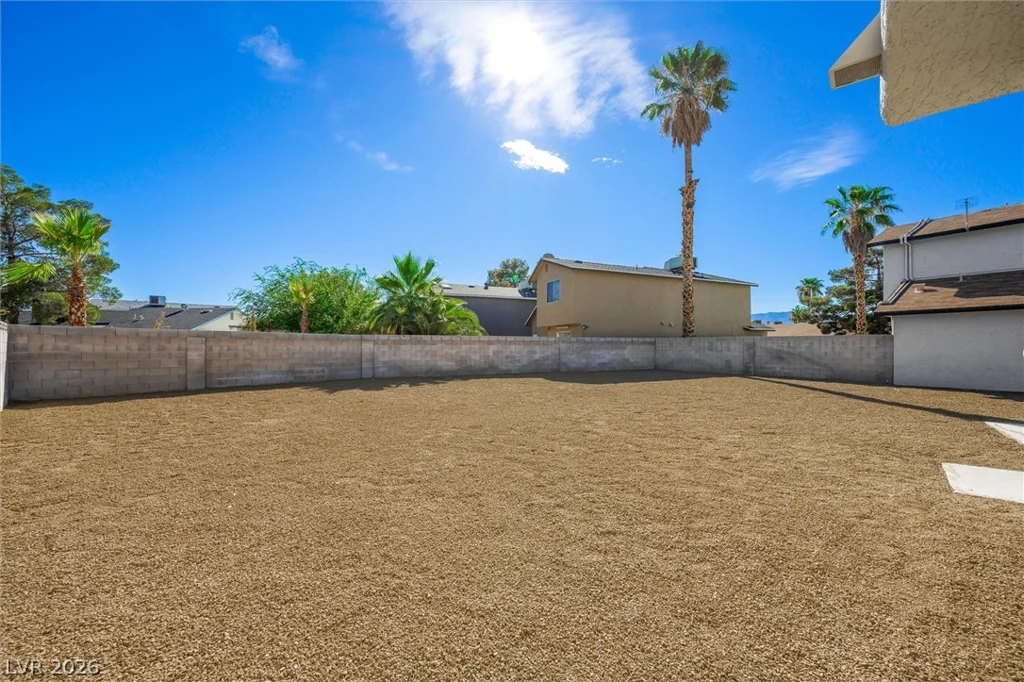 6733 Evanston, Las Vegas, NV 89108