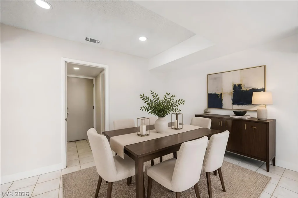 6733 Evanston, Las Vegas, NV 89108