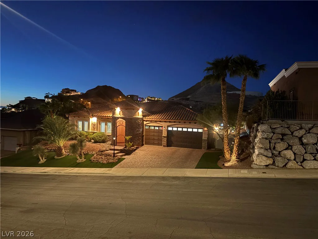 977 Rhyolite, Henderson, NV 89011
