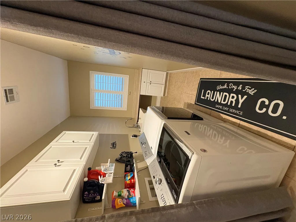 977 Rhyolite, Henderson, NV 89011