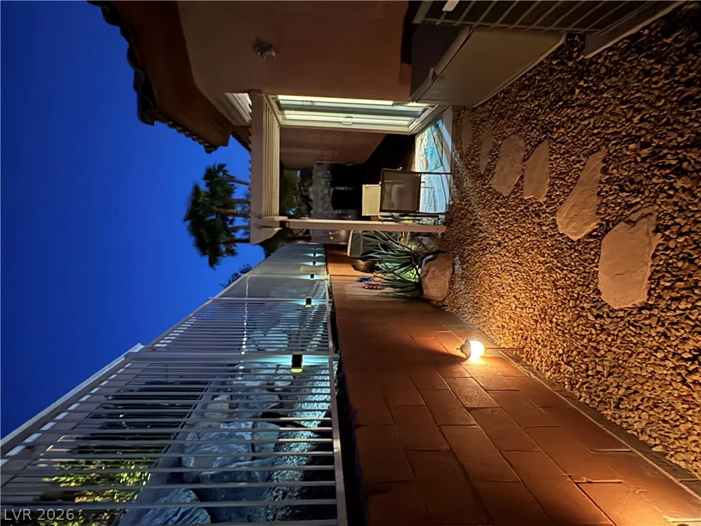 977 Rhyolite, Henderson, NV 89011