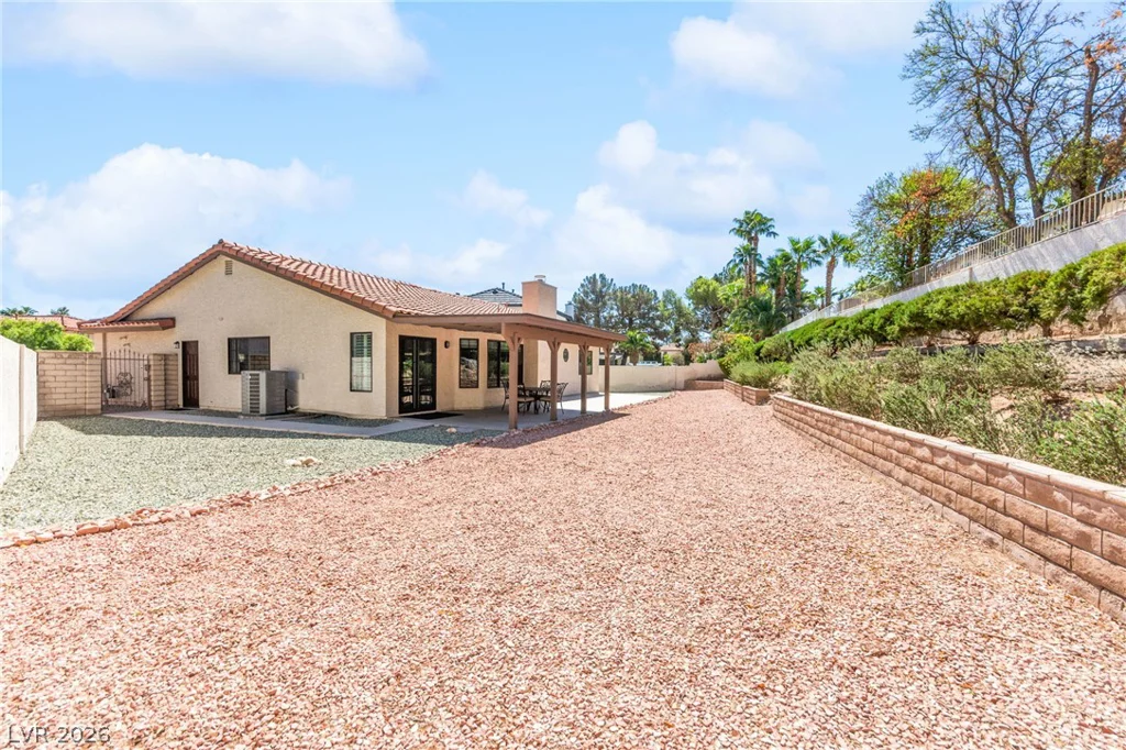 2805 Crystal Cove, Las Vegas, NV 89117