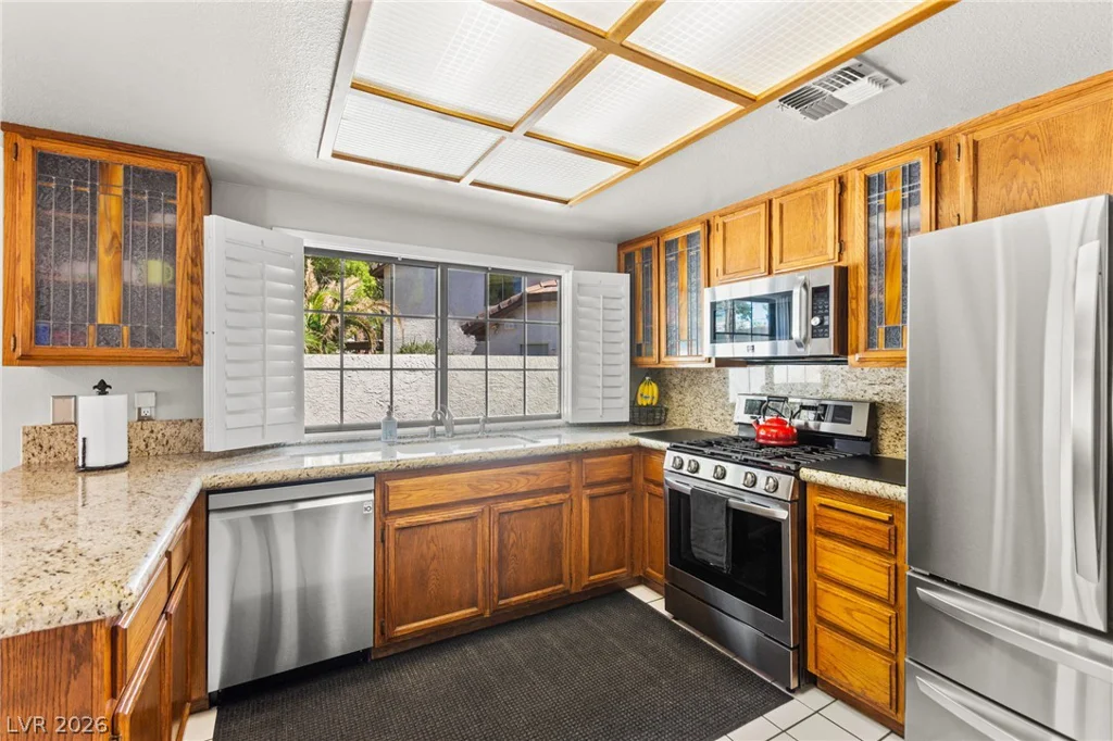 2805 Crystal Cove, Las Vegas, NV 89117