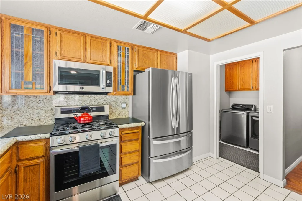 2805 Crystal Cove, Las Vegas, NV 89117