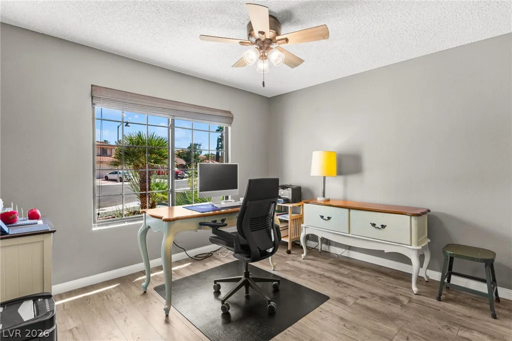 2805 Crystal Cove, Las Vegas, NV 89117