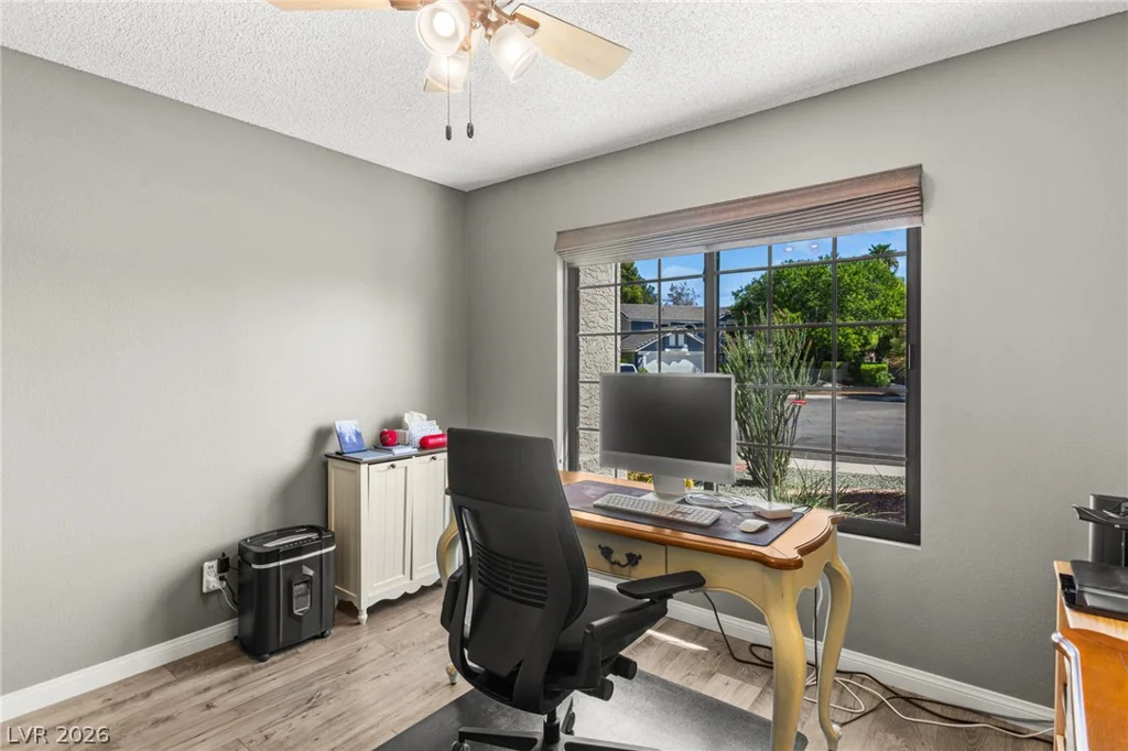 2805 Crystal Cove, Las Vegas, NV 89117