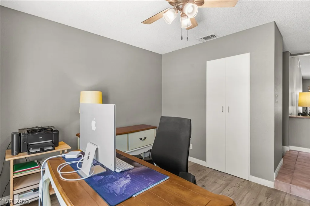 2805 Crystal Cove, Las Vegas, NV 89117