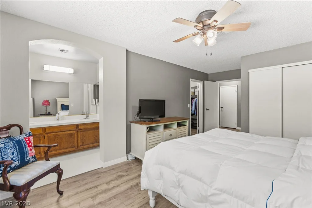 2805 Crystal Cove, Las Vegas, NV 89117