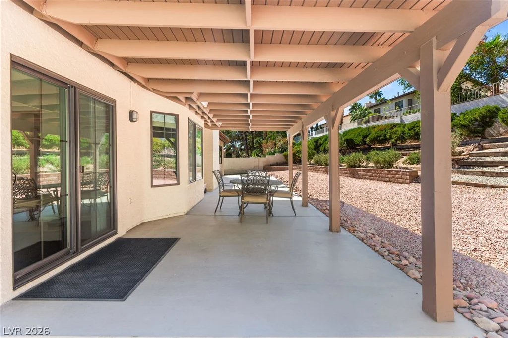 2805 Crystal Cove, Las Vegas, NV 89117