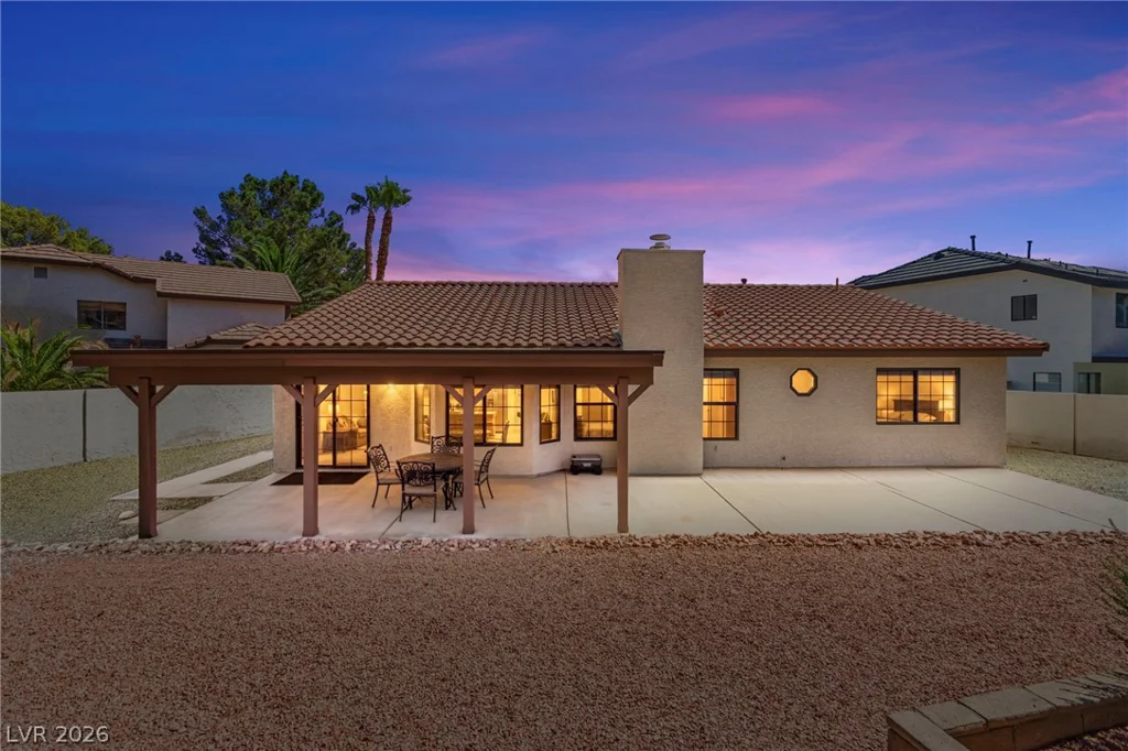 2805 Crystal Cove, Las Vegas, NV 89117