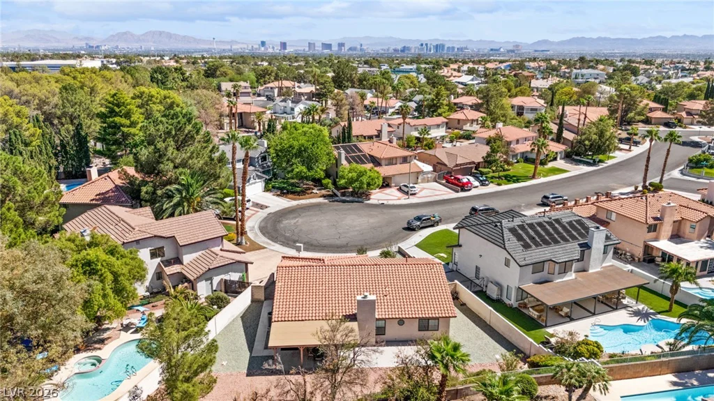 2805 Crystal Cove, Las Vegas, NV 89117