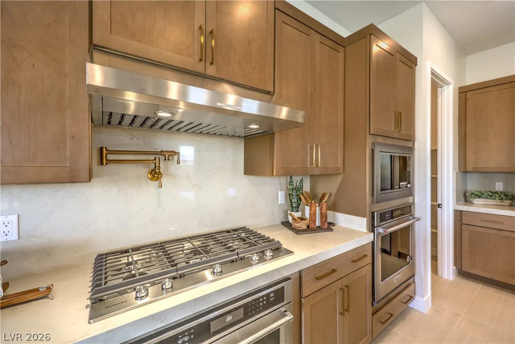 7925 Justin Cove, North Las Vegas, NV 89084