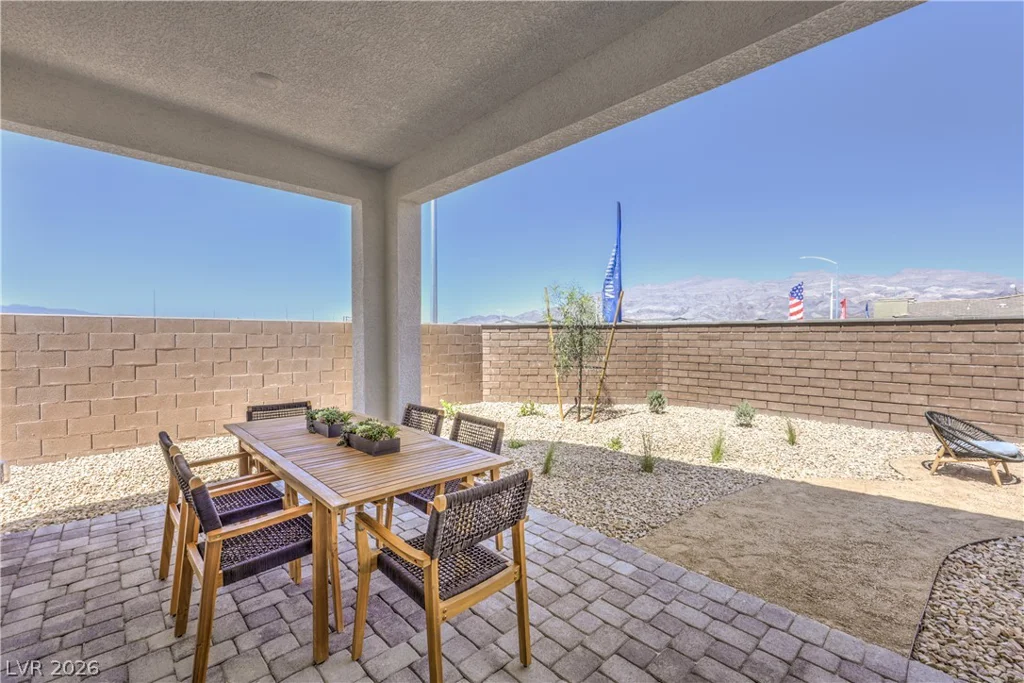 7925 Justin Cove, North Las Vegas, NV 89084