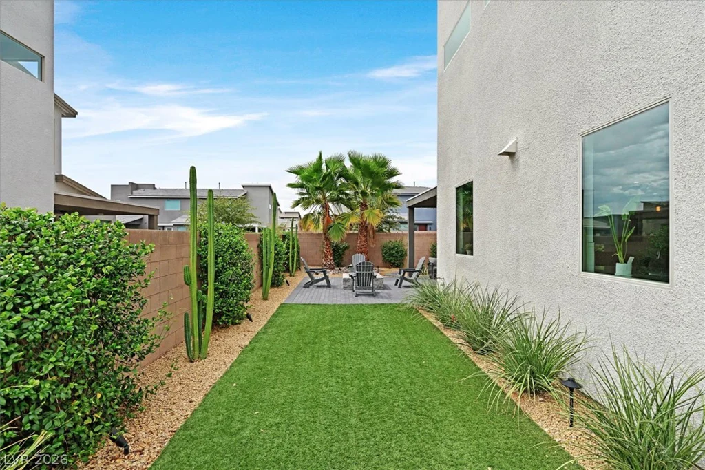 4195 Landberg, Las Vegas, NV 89141