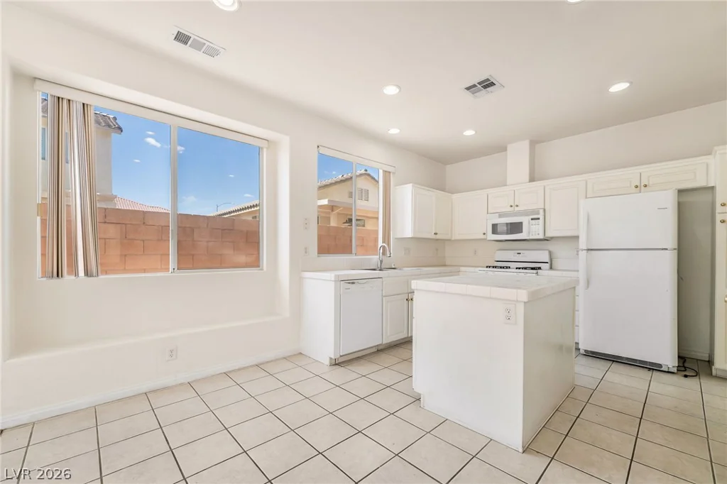 8251 Shell Beach, Las Vegas, NV 89117
