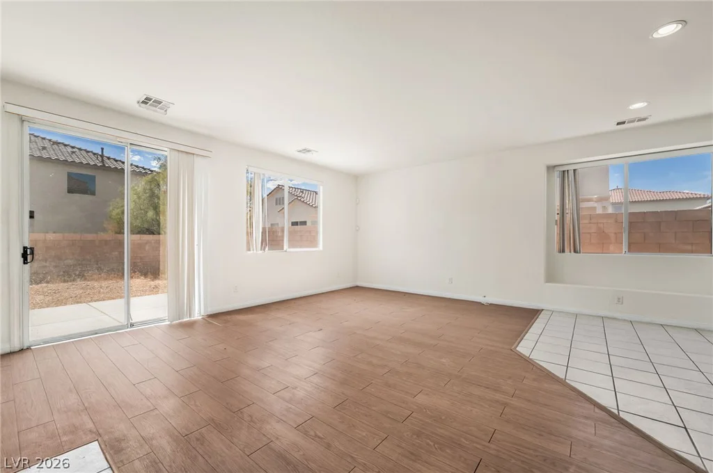 8251 Shell Beach, Las Vegas, NV 89117