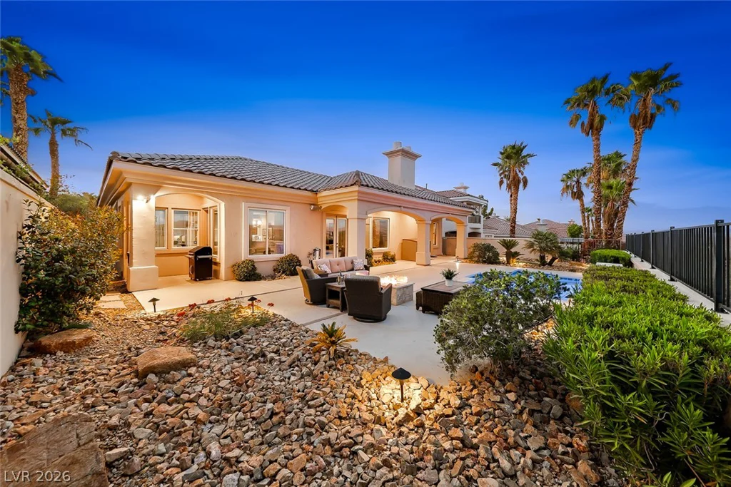 25 Avenida Fiori, Henderson, NV 89011