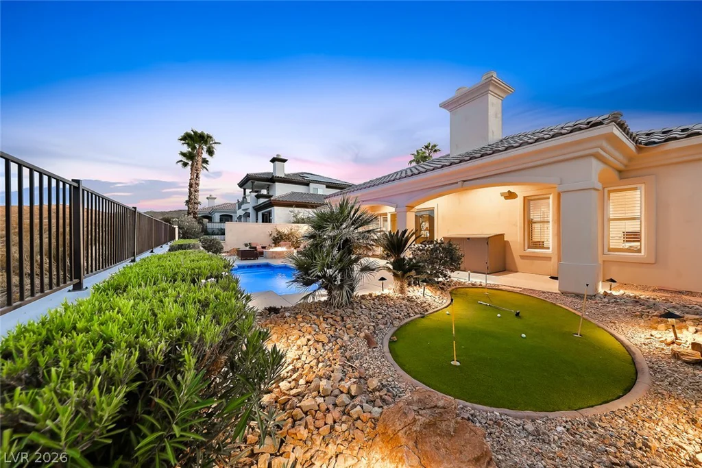 25 Avenida Fiori, Henderson, NV 89011