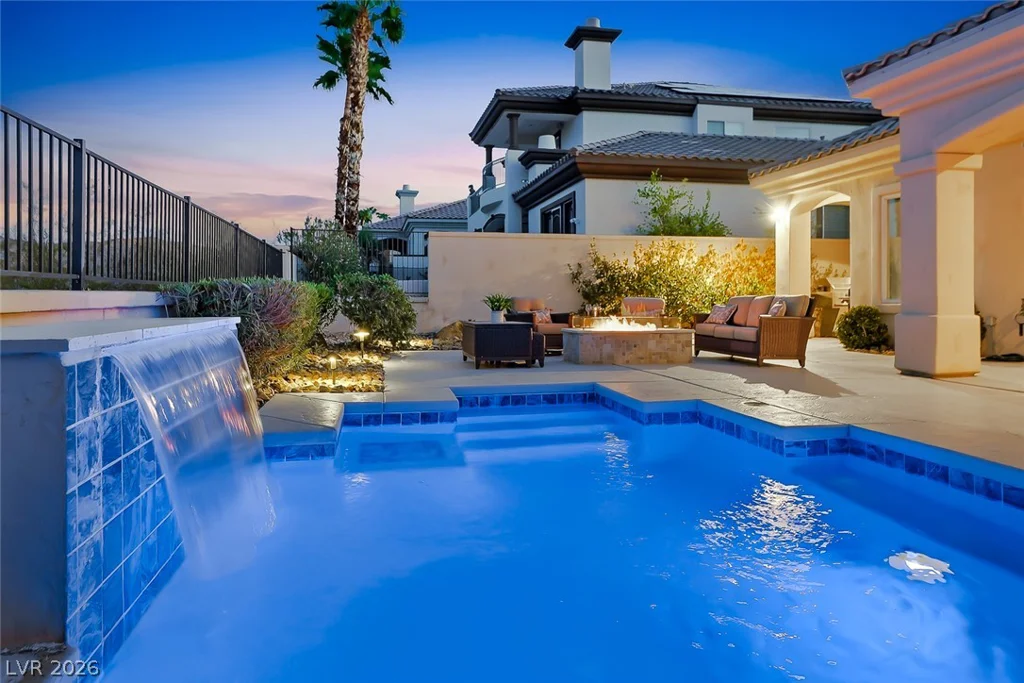 25 Avenida Fiori, Henderson, NV 89011