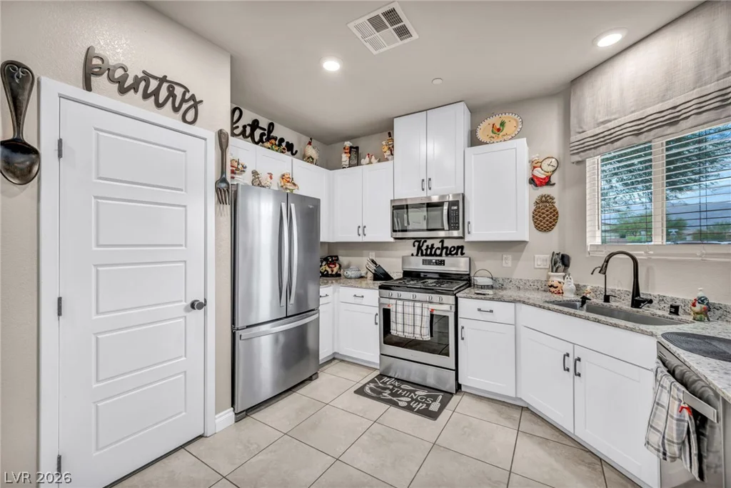7481 Garnet Moon, North Las Vegas, NV 89084