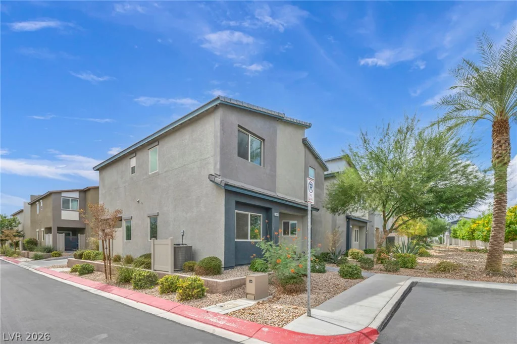 7481 Garnet Moon, North Las Vegas, NV 89084