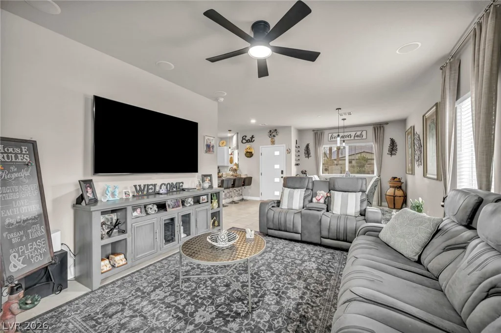 7481 Garnet Moon, North Las Vegas, NV 89084