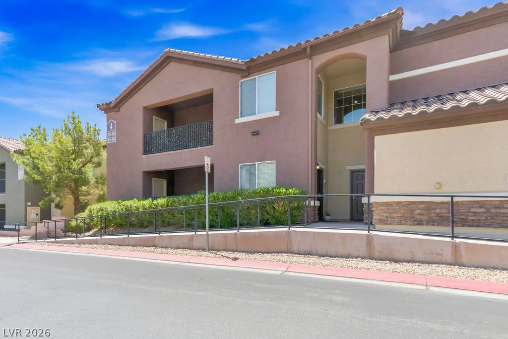 8324 Charleston, Las Vegas, NV 89117