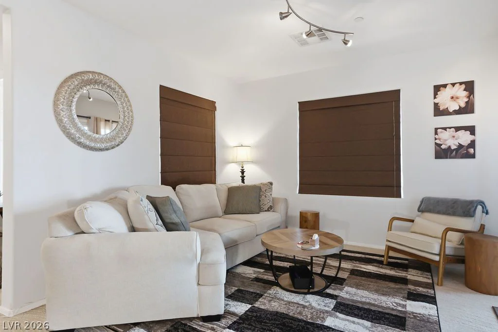 8324 Charleston, Las Vegas, NV 89117