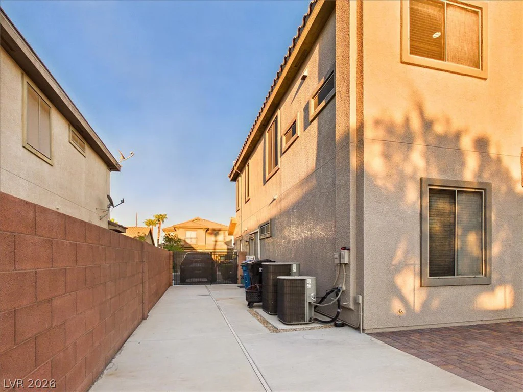 5845 Altissimo, North Las Vegas, NV 89081