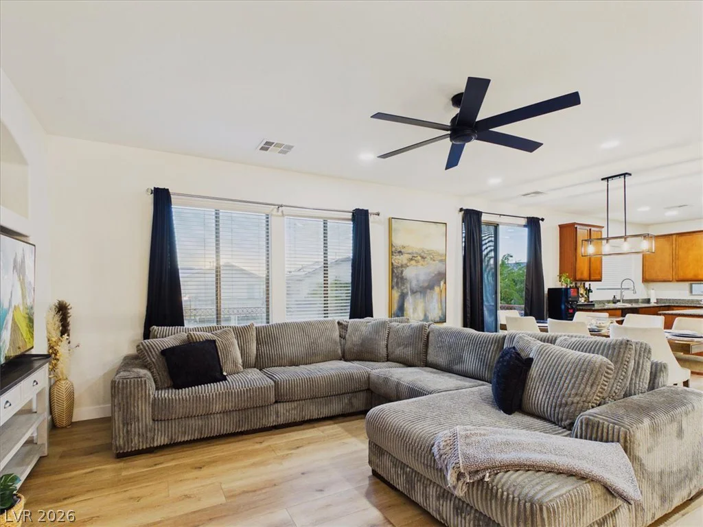 5845 Altissimo, North Las Vegas, NV 89081